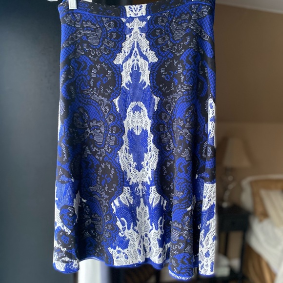 BCBG Lace Print Knit SET (Top and Skirt!) - Picture 8 of 10